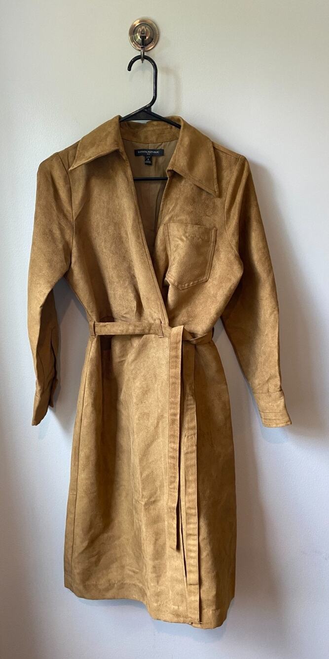 Banana Republic Women's Camel/Tan Vegan Suede Belted Trench Coat Jacket Size 4